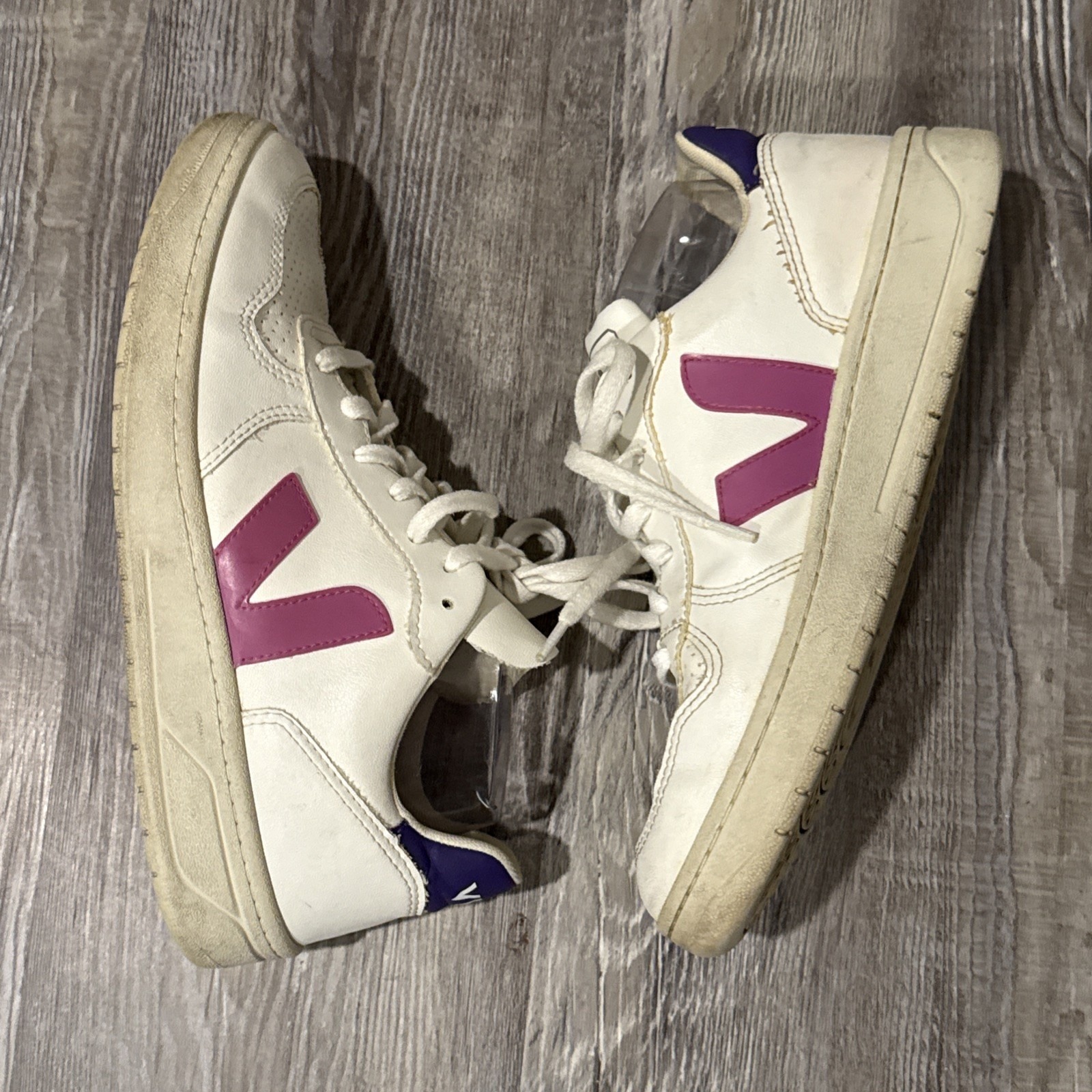 Veja V-10 White Pink Purple Leather Sneakers Women's Size 10 Eur 41 Casual — image 2 of 6